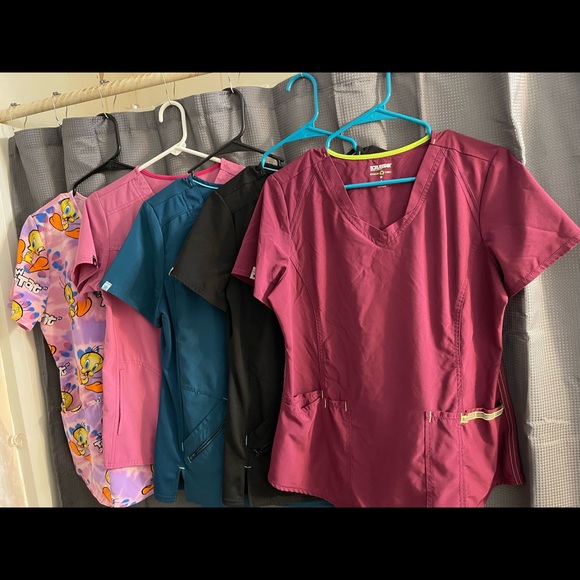 Small & Medium Scrub tops & bottoms. - Picture 4 of 6